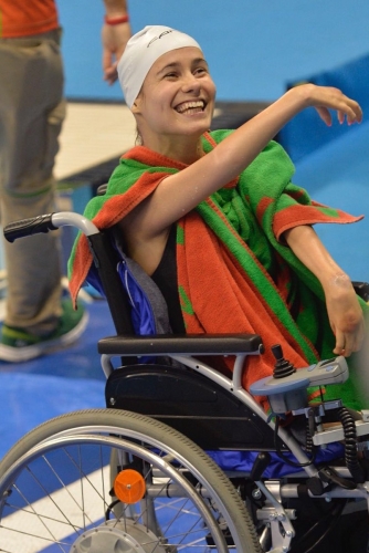 Adámi Zsanett